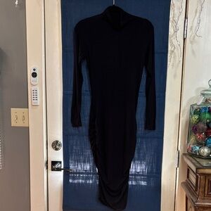 Venus Elegant Black Long Sleeve Dress
